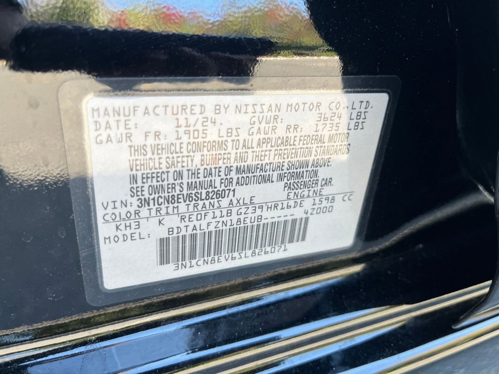 Used 2025 Nissan Versa SV image 27