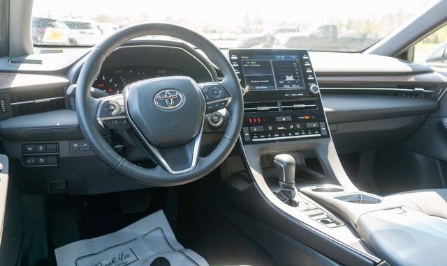 Used 2022 Toyota Avalon XLE w/ Moonroof Package FWD image 14