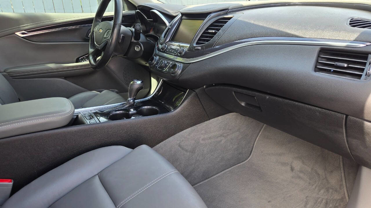 Used 2017 Chevrolet Impala LT w/ Leather Package image 15