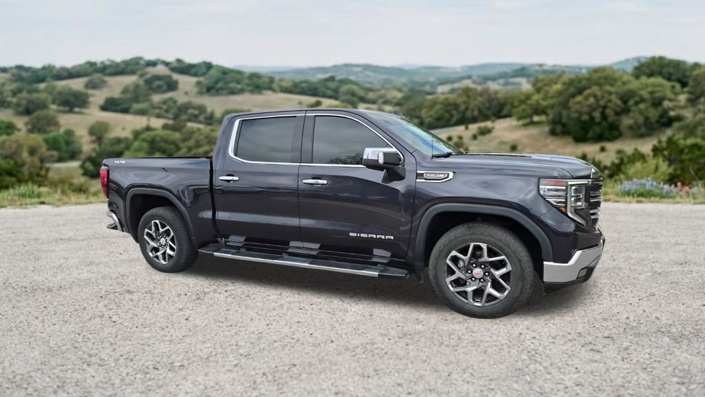 Used 2022 GMC Sierra 1500 SLT w/ SLT Convenience Package AWD/4WD image 13