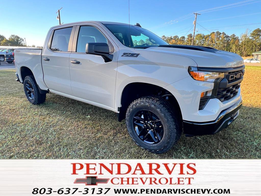 New 2026 Chevrolet Silverado 1500 Custom Trail Boss w/ Dark Appearance Package