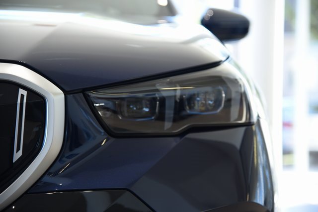 New 2026 BMW 540i xDrive w/ M Sport Package image 7