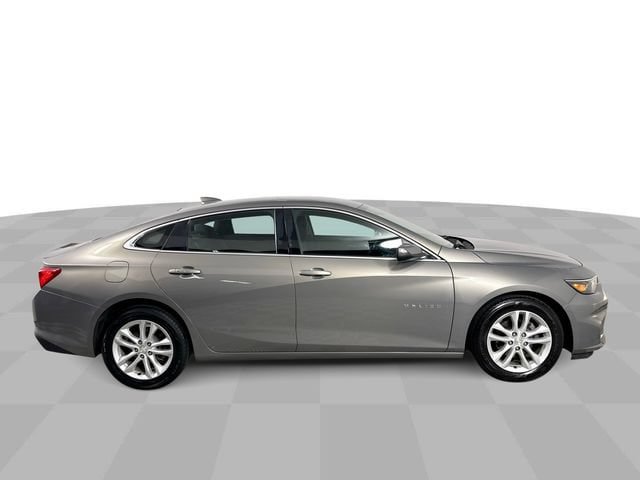 Used 2018 Chevrolet Malibu LT FWD image 9