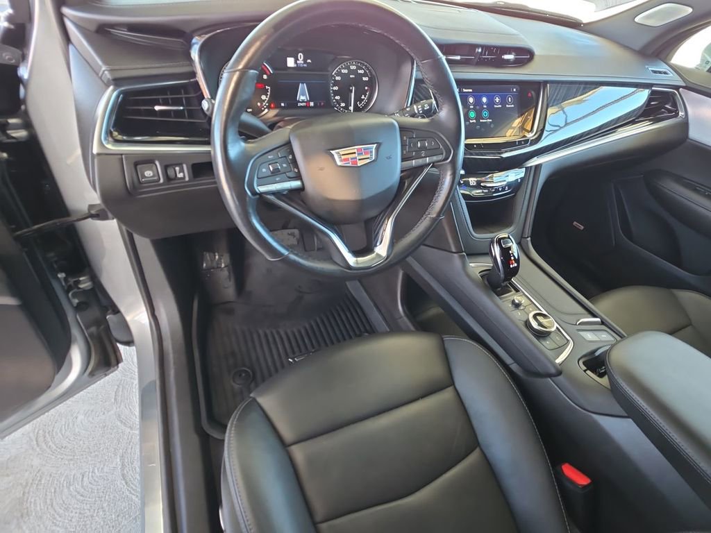 Certified 2024 Cadillac XT6 Premium Luxury w/ LPO, Floor Liner Package AWD/4WD image 10