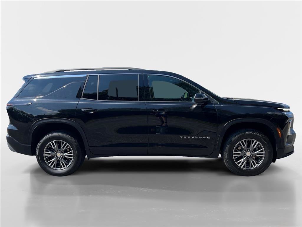 Used 2026 Chevrolet Traverse LT AWD/4WD image 6