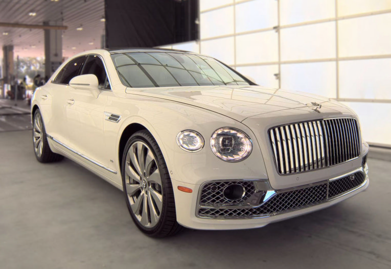 Used 2021 Bentley Flying Spur V8
