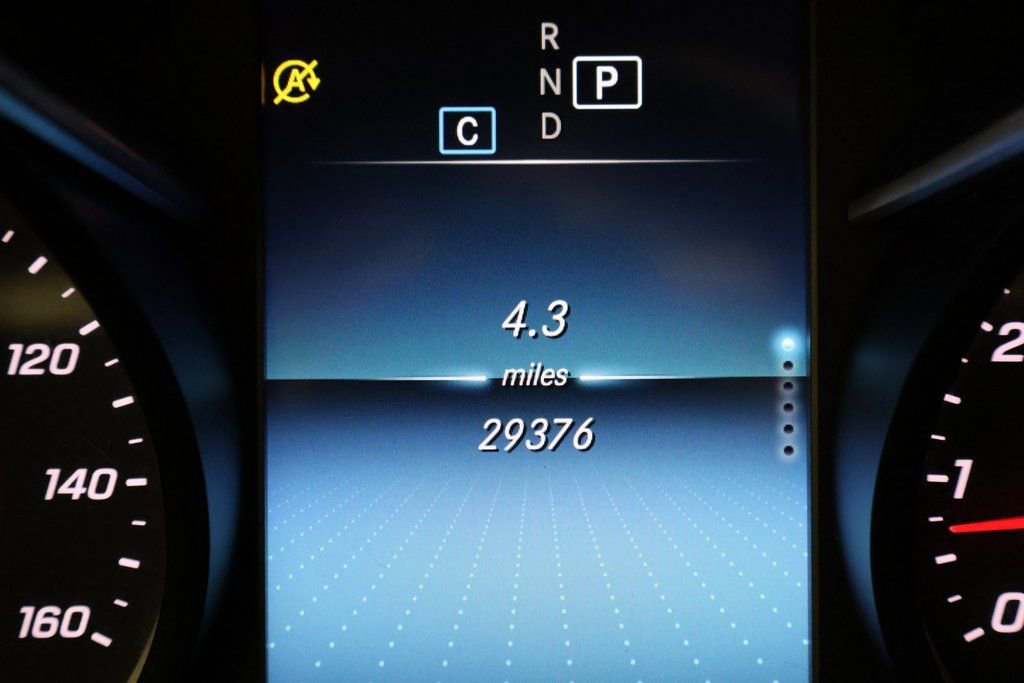 Used 2022 Mercedes-Benz GLC 300 image 17