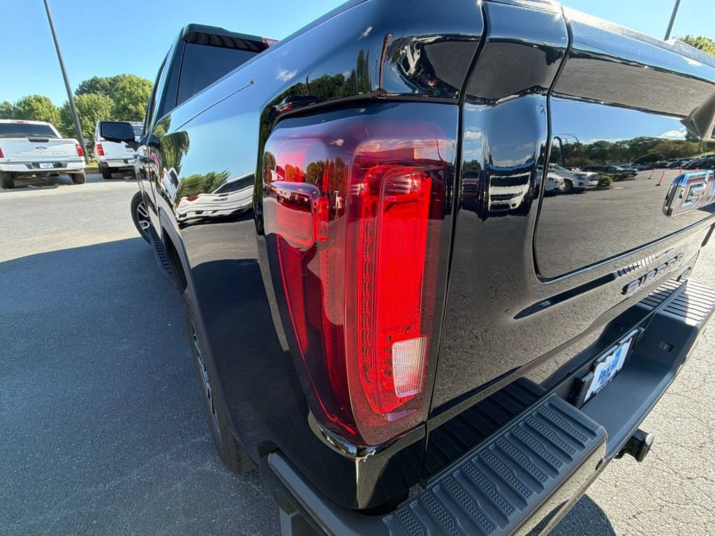 Used 2024 GMC Sierra 1500 AT4 w/ Technology Package AWD/4WD image 30