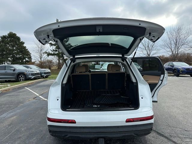 Used 2023 Audi Q7 3.0T Prestige image 36