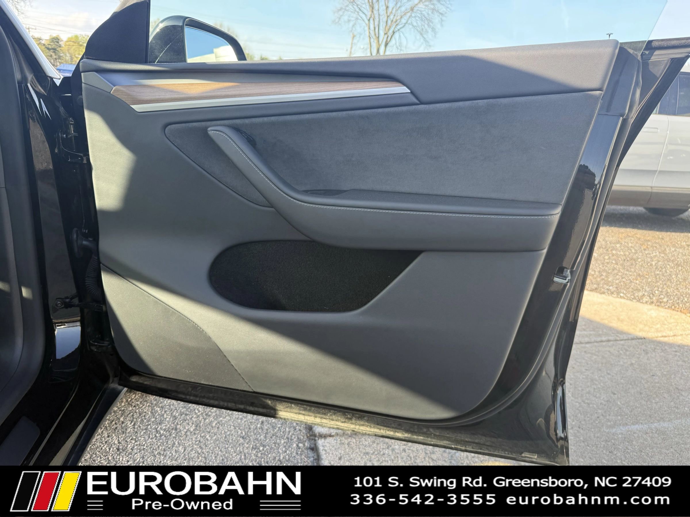 Used 2024 Tesla Model Y Long Range AWD/4WD image 20