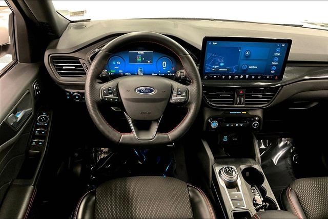 Used 2023 Ford Escape ST-Line Elite image 6
