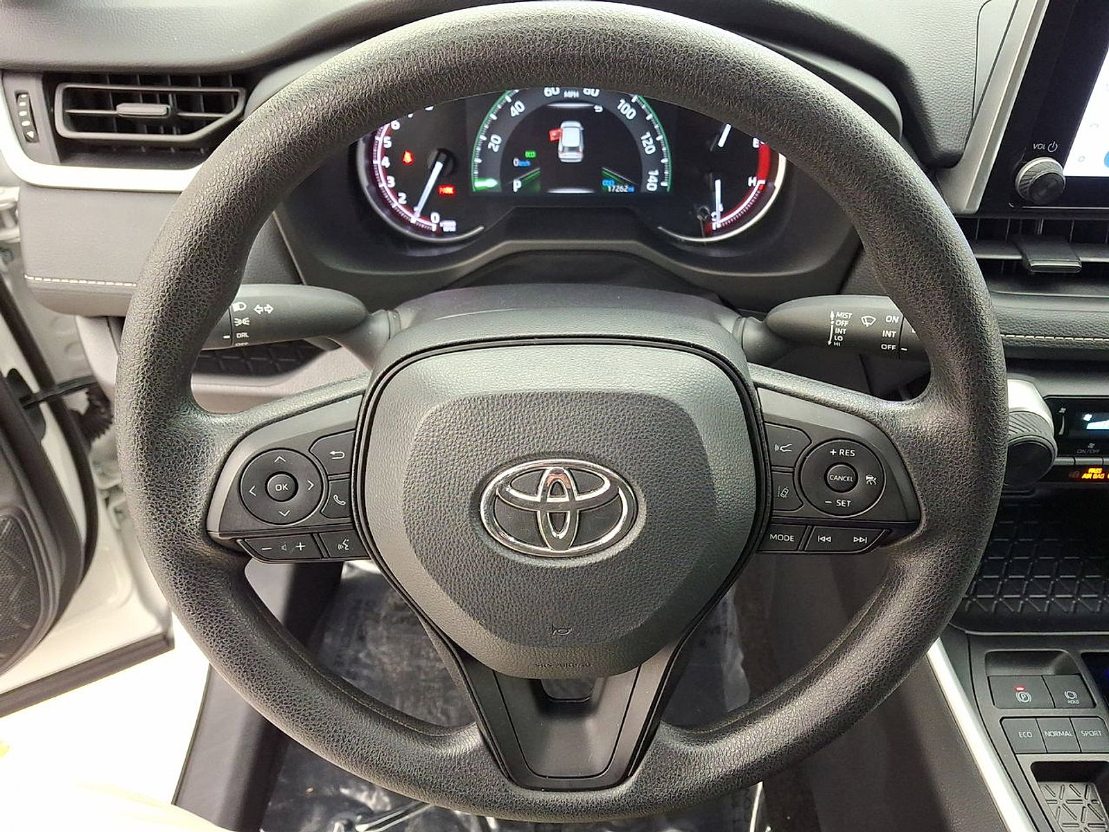 Certified 2025 Toyota RAV4 LE image 16