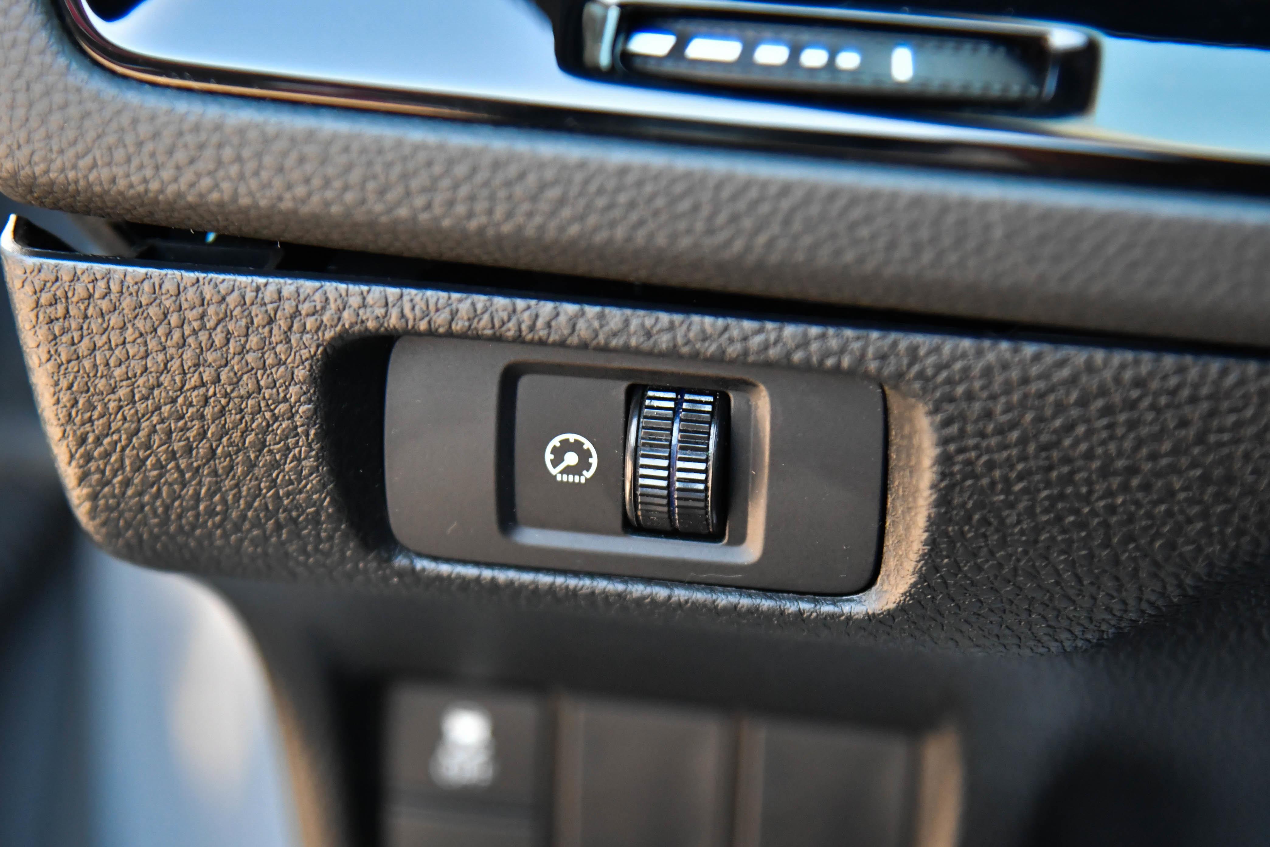 Used 2025 Honda Civic Sport image 30