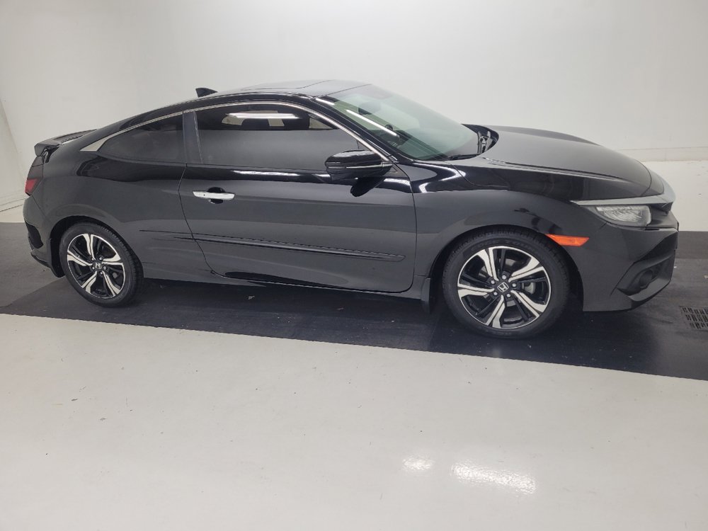 Used 2016 Honda Civic Touring image 11