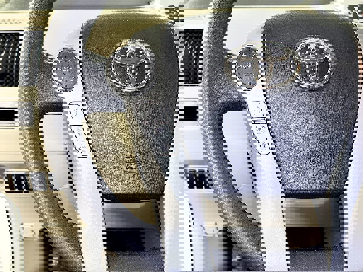 Used 2012 Toyota Prius V Three image 24