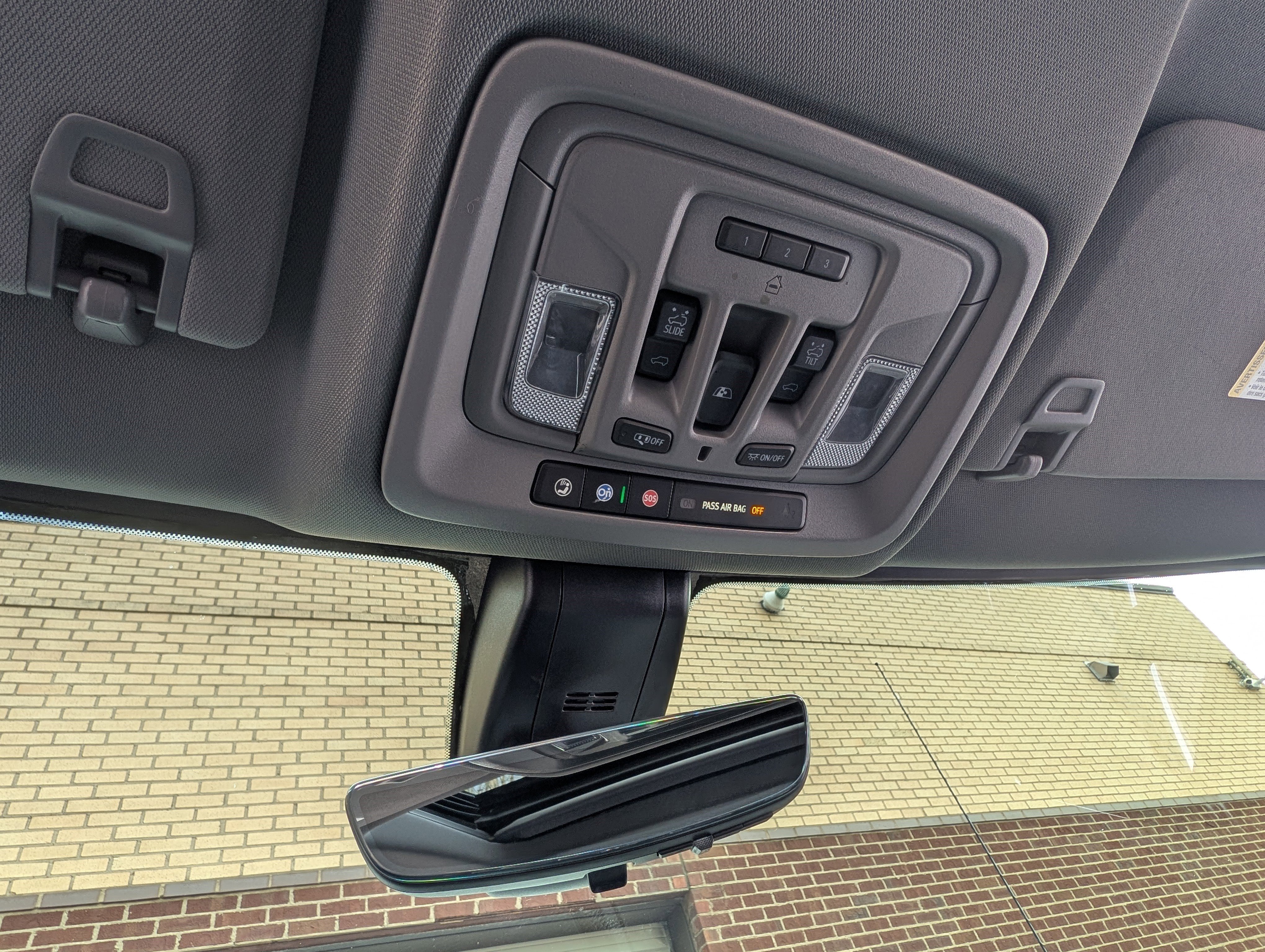 Used 2022 Chevrolet Silverado 1500 LTZ w/ Technology Package image 31