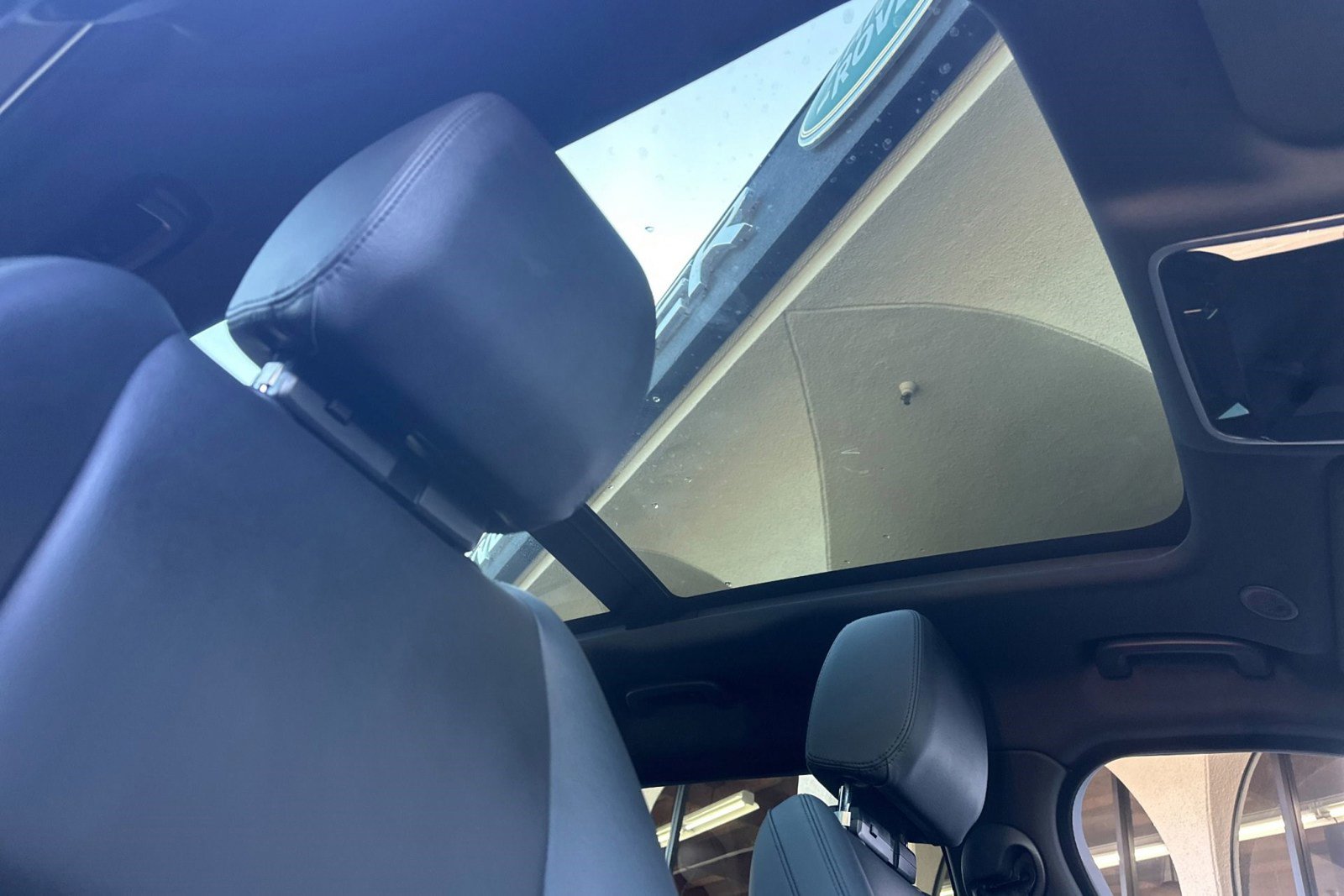 Certified 2025 Land Rover Range Rover Velar S image 25