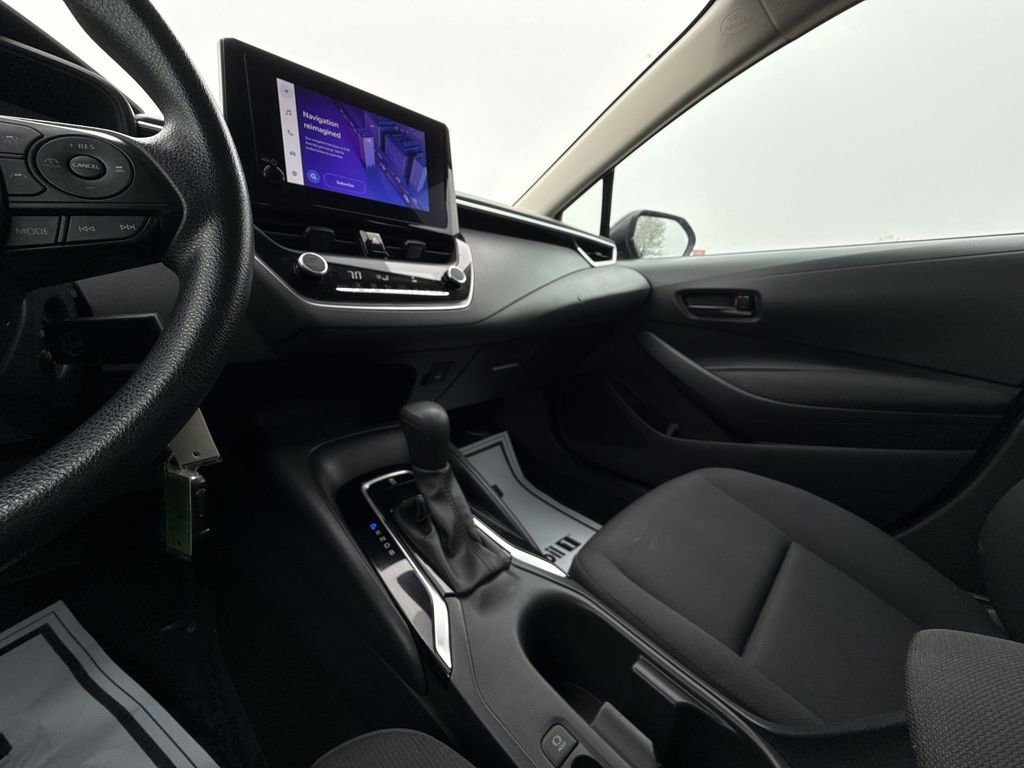 Used 2024 Toyota Corolla LE FWD image 19