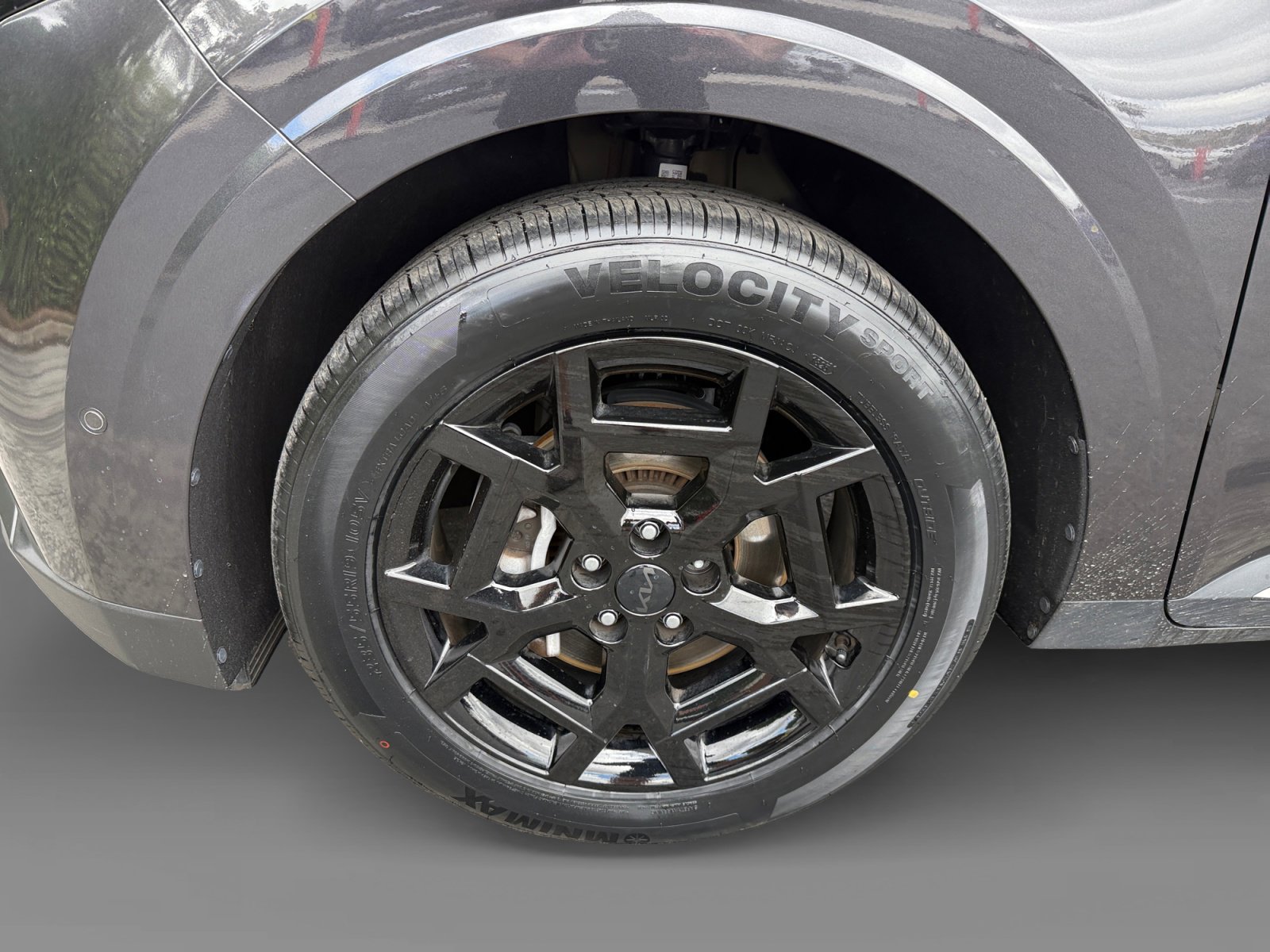 Used 2025 Kia Carnival SX Prestige image 9