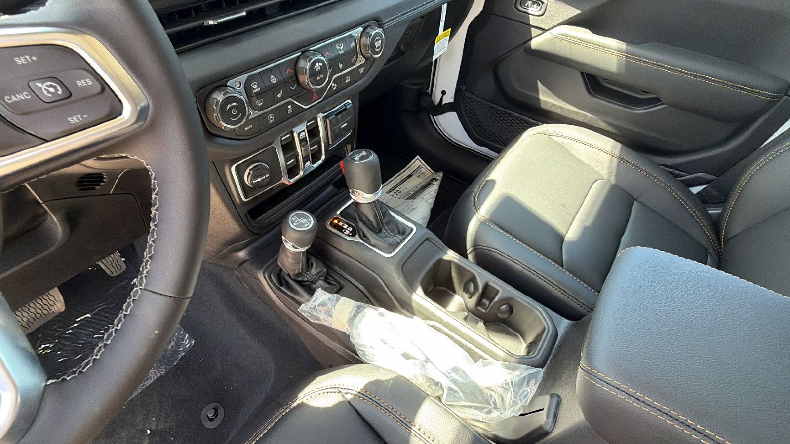 New 2026 Jeep Wrangler Sahara AWD/4WD image 27