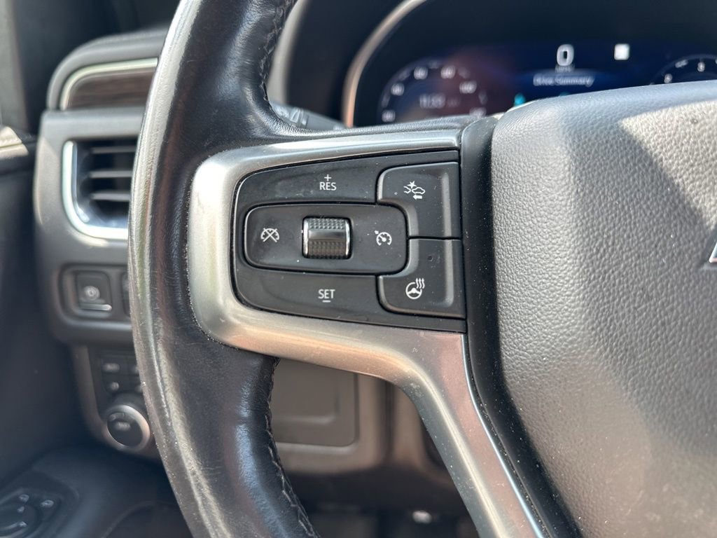 Used 2022 Chevrolet Suburban Z71 w/ Luxury Package AWD/4WD image 21