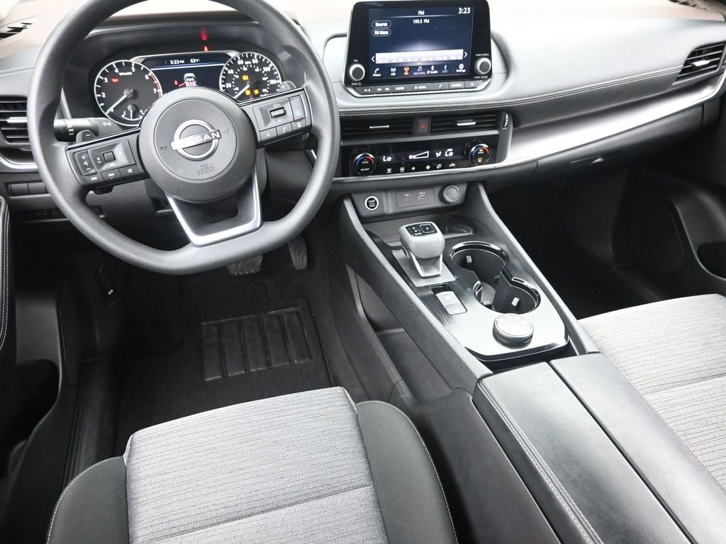 Used 2023 Nissan Rogue SV image 12