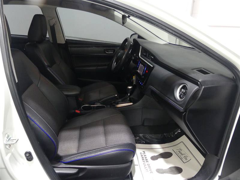 Used 2018 Toyota Corolla SE FWD image 21