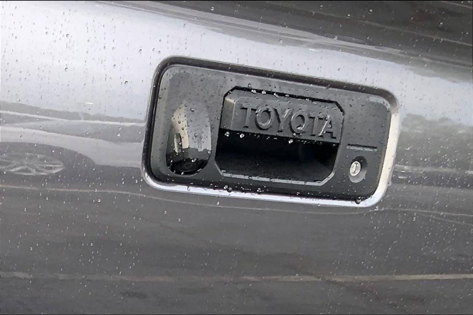 Used 2022 Toyota Tacoma SR5 RWD image 30