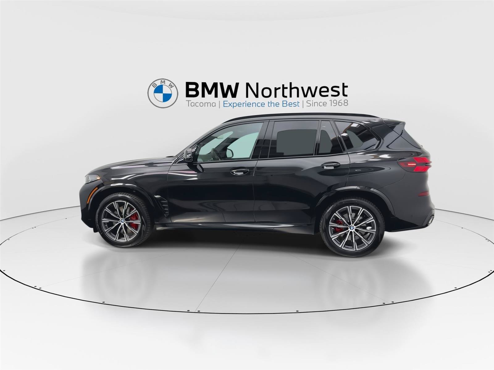 New 2026 BMW X5 xDrive40i w/ M Sport Package AWD/4WD image 11