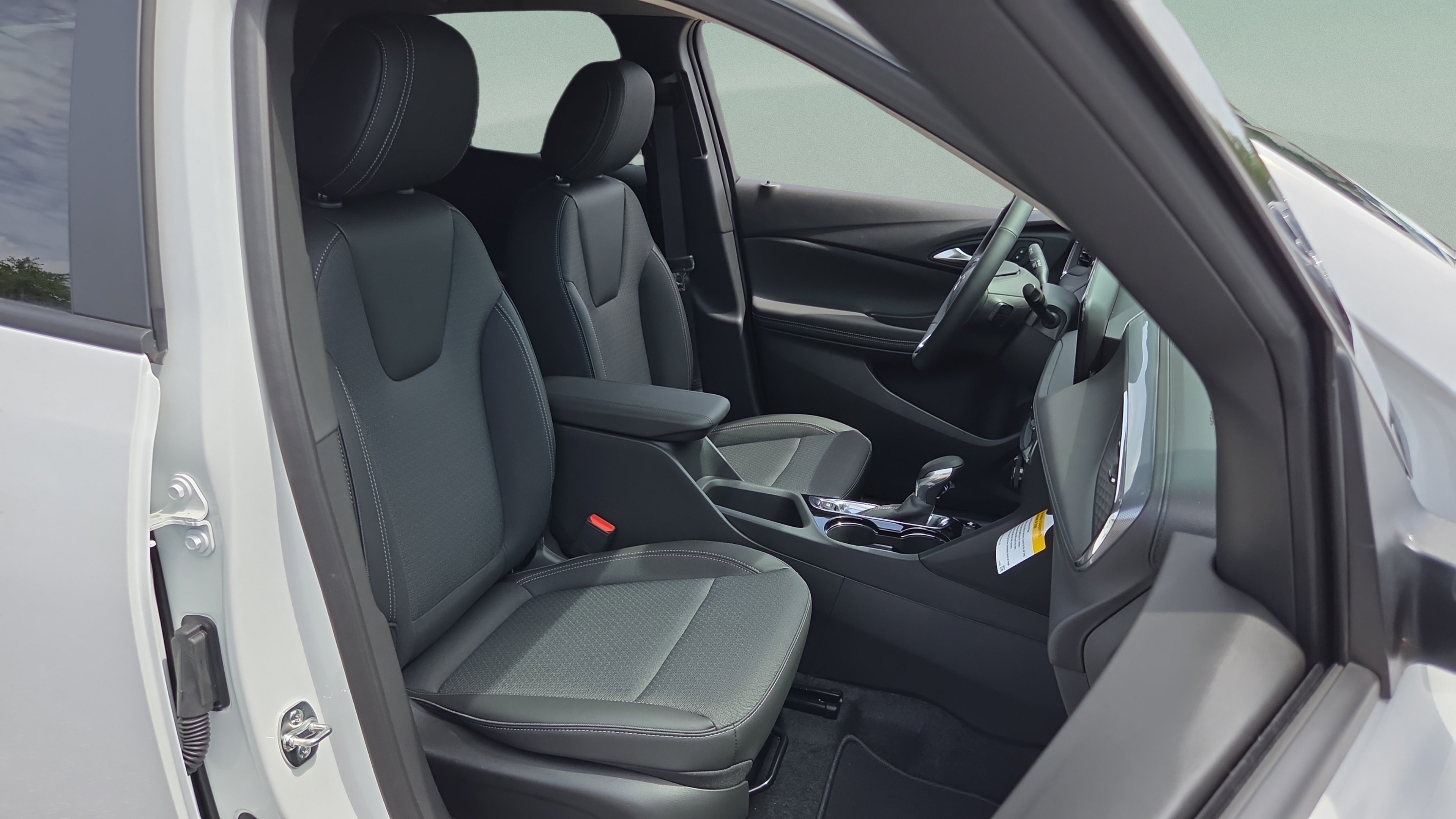 New 2026 Buick Encore GX Preferred w/ Advanced Technology Package FWD image 15
