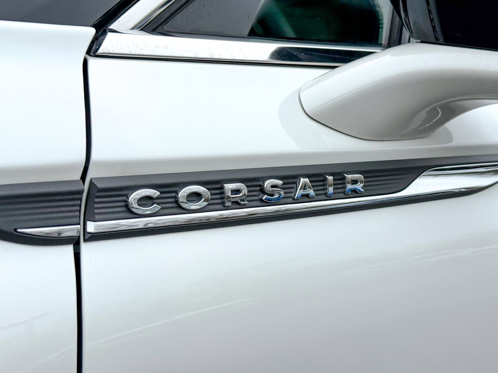 Used 2024 Lincoln Corsair AWD w/ Equipment Group 101A image 11