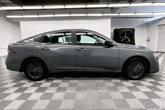 New 2026 Nissan Sentra SV w/ SV Convenience Package FWD image 19