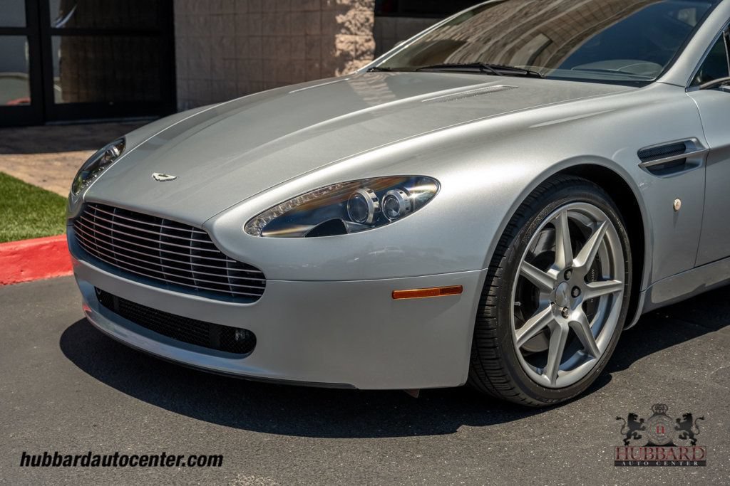 Used 2008 Aston Martin V8 Vantage Coupe RWD image 37