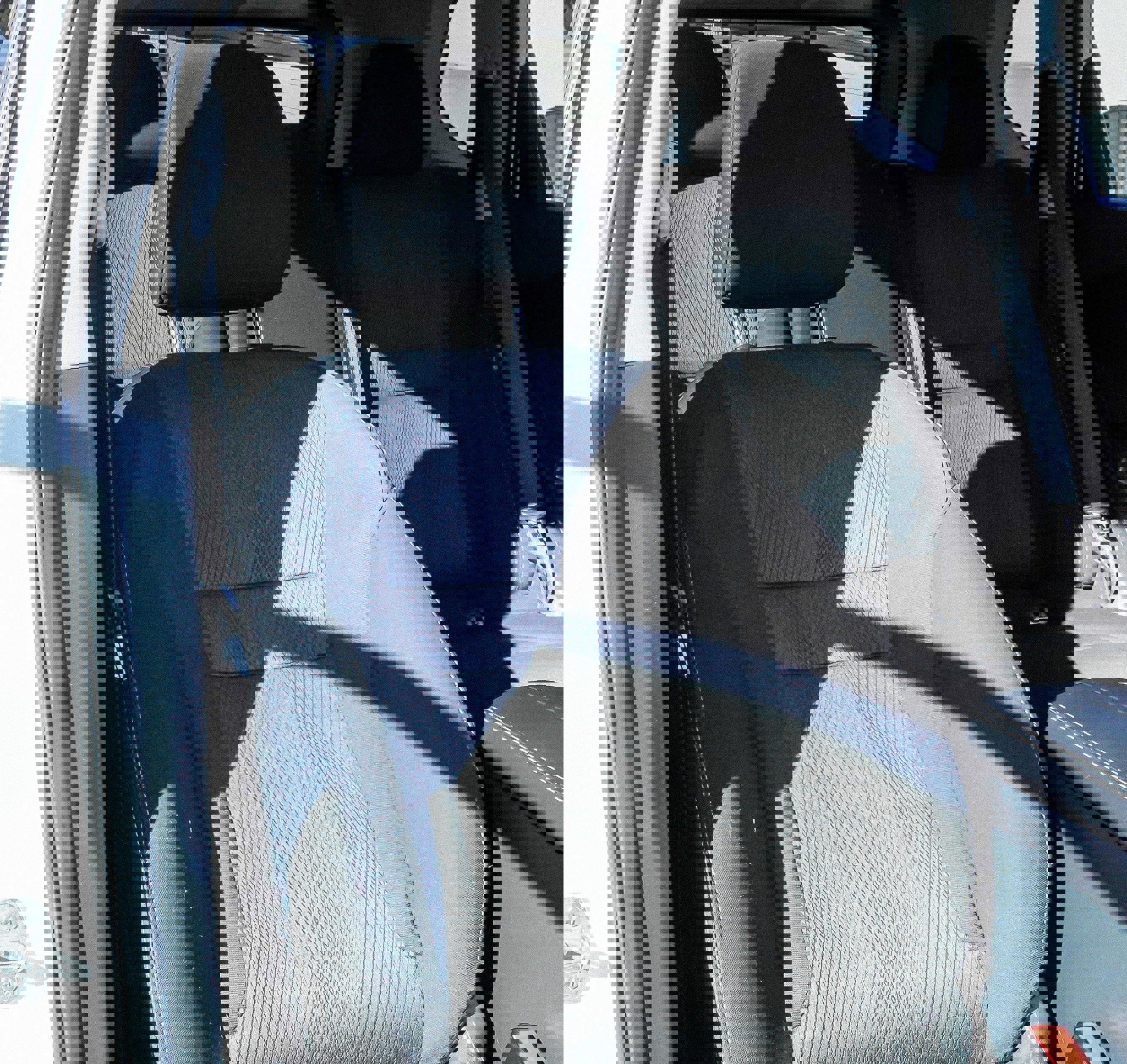 Used 2025 Nissan Rogue SV image 24