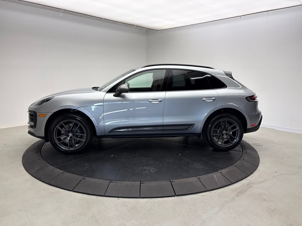 New 2026 Porsche Macan AWD/4WD image 2