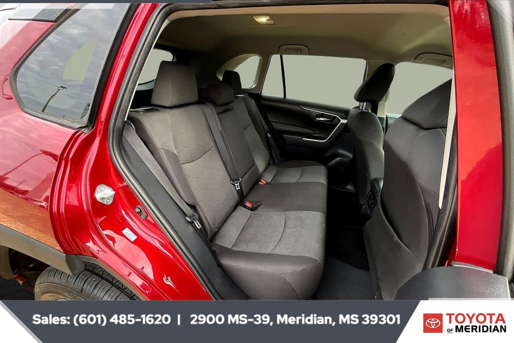 Used 2022 Toyota RAV4 XLE image 20