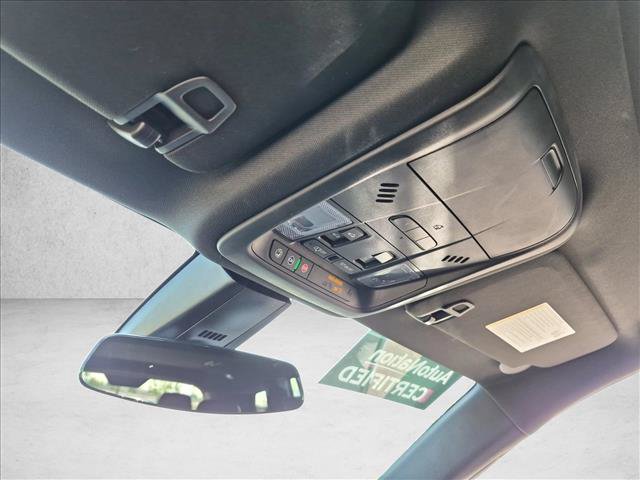 Used 2025 Cadillac XT6 Luxury FWD image 21