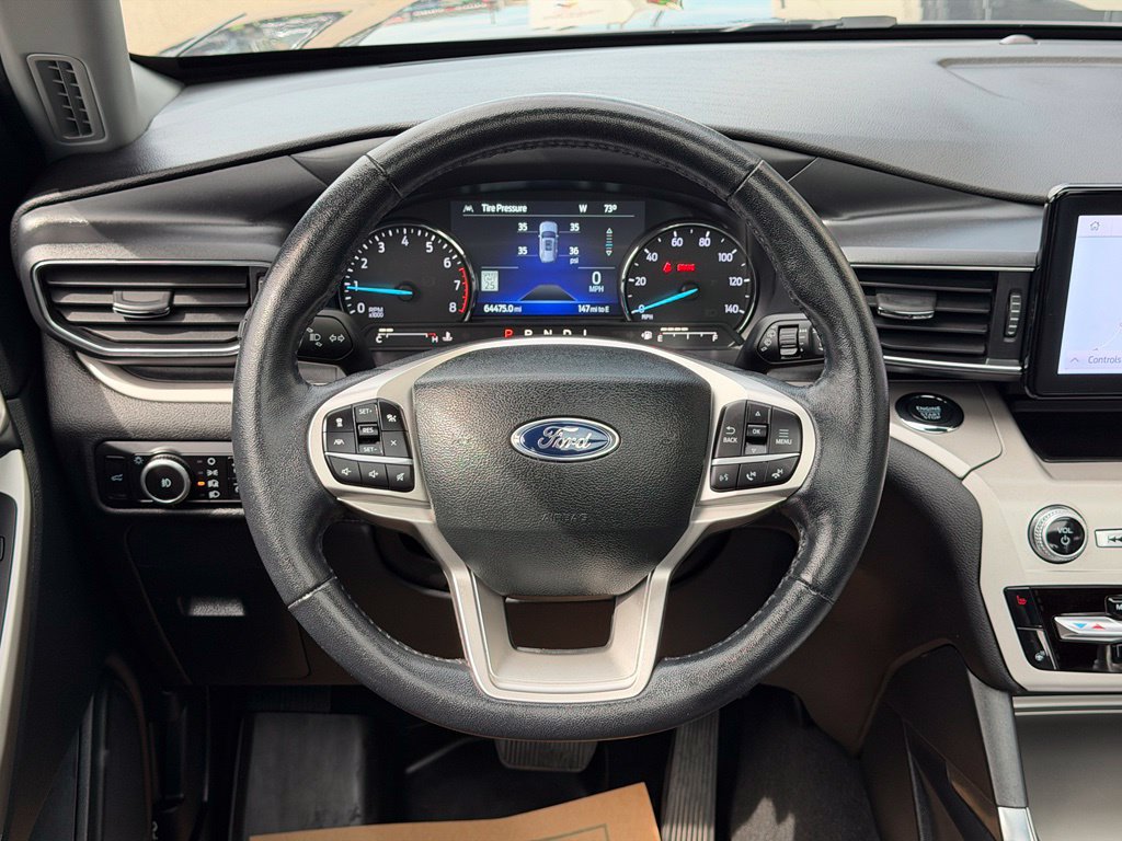 Used 2023 Ford Explorer XLT w/ Equipment Group 202A AWD/4WD image 16