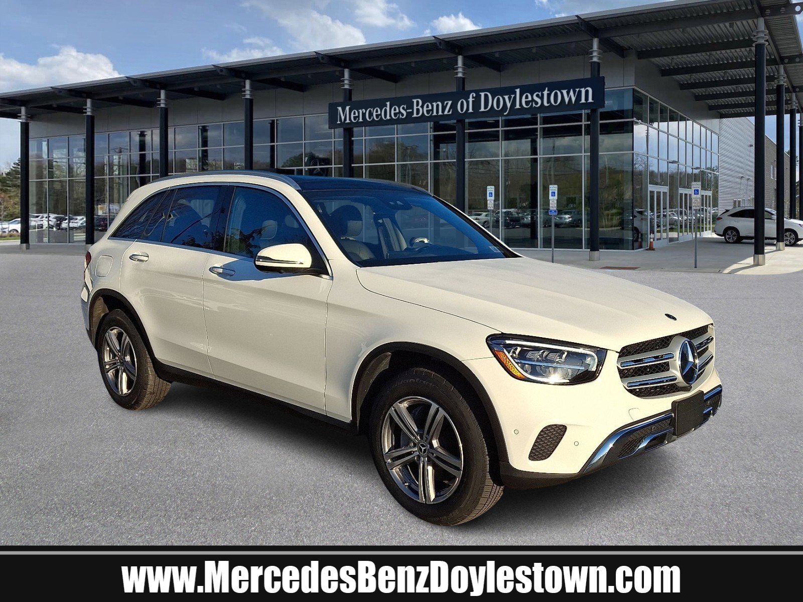 Certified 2022 Mercedes-Benz GLC 300 4MATIC image 1