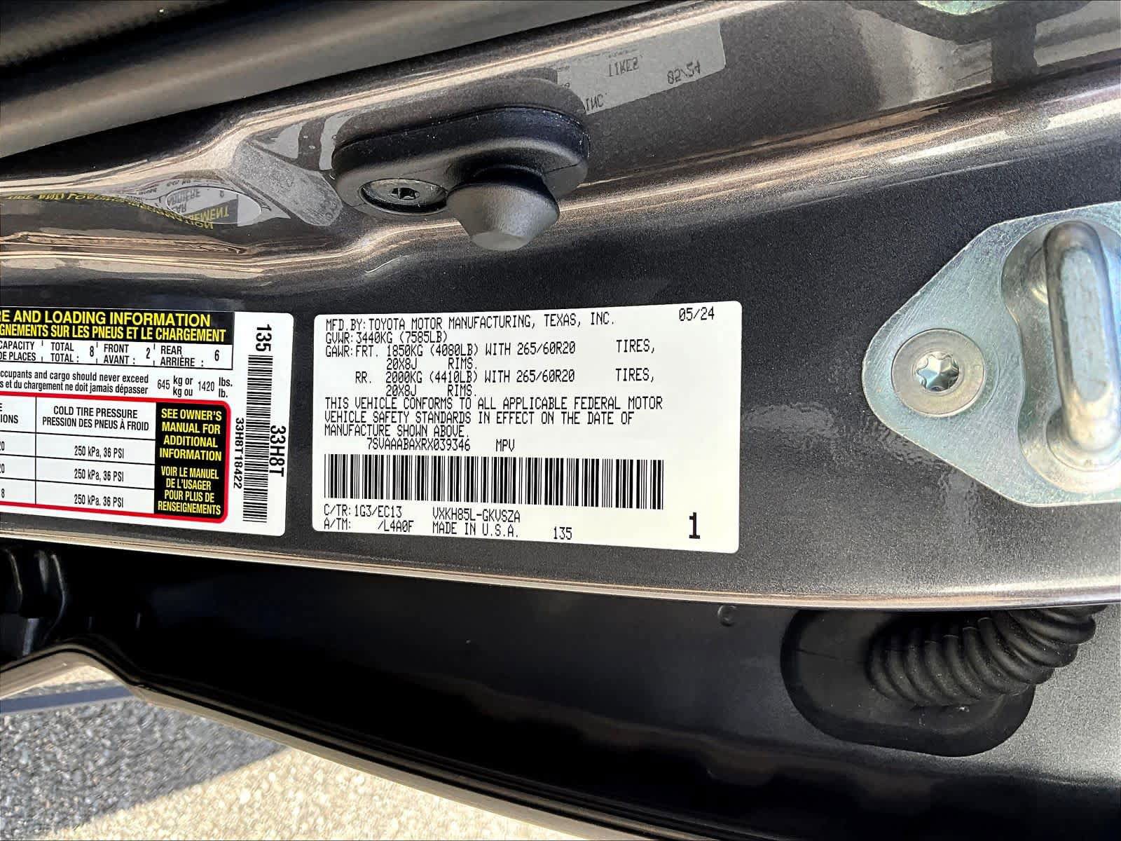 Used 2024 Toyota Sequoia SR5 AWD/4WD image 37
