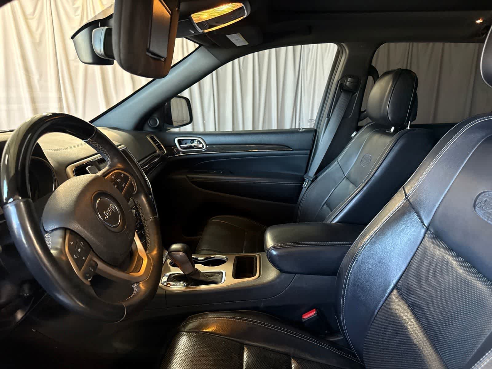 Used 2016 Jeep Grand Cherokee Overland RWD image 19