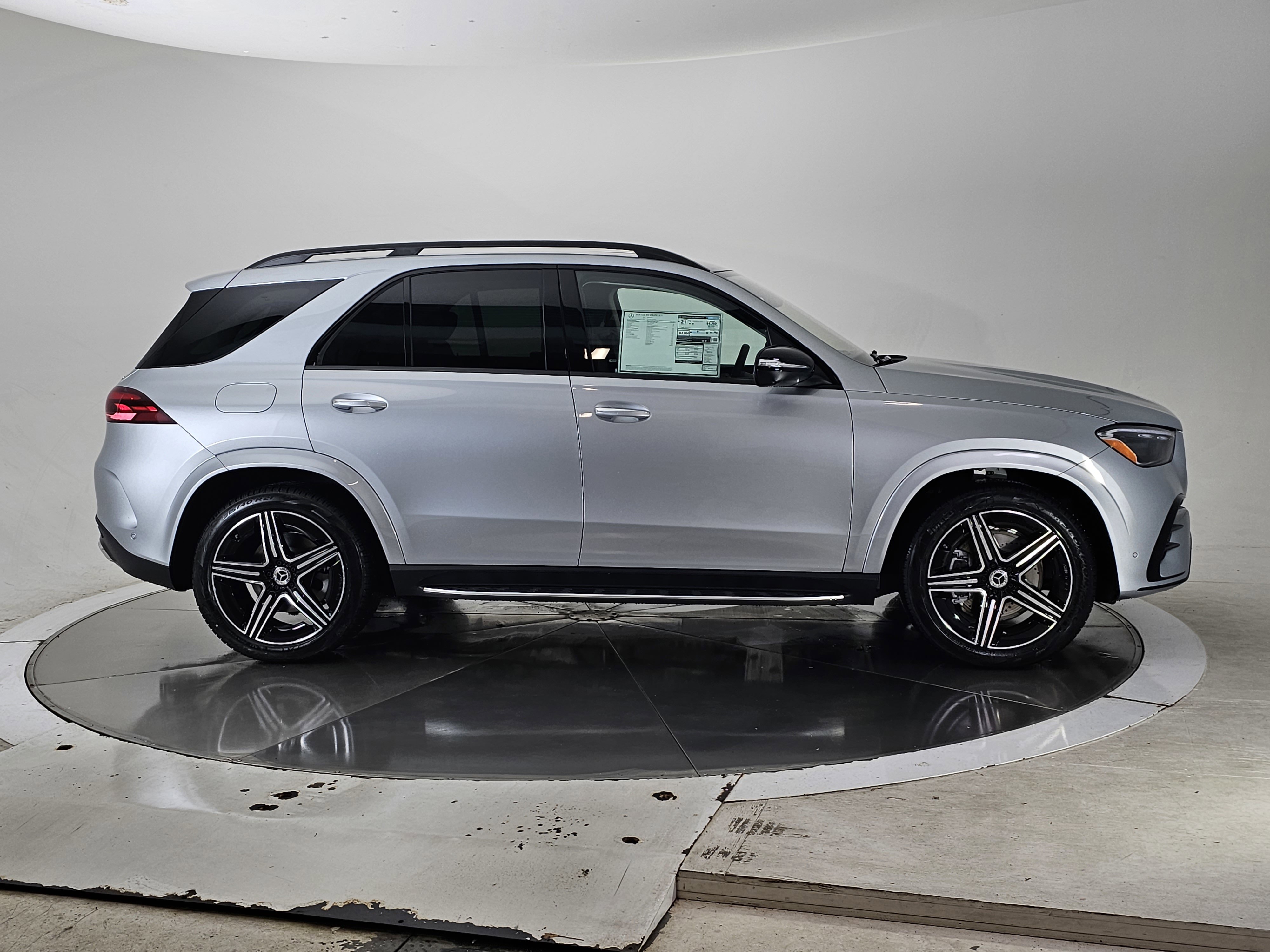 New 2026 Mercedes-Benz GLE 450 4MATIC image 3