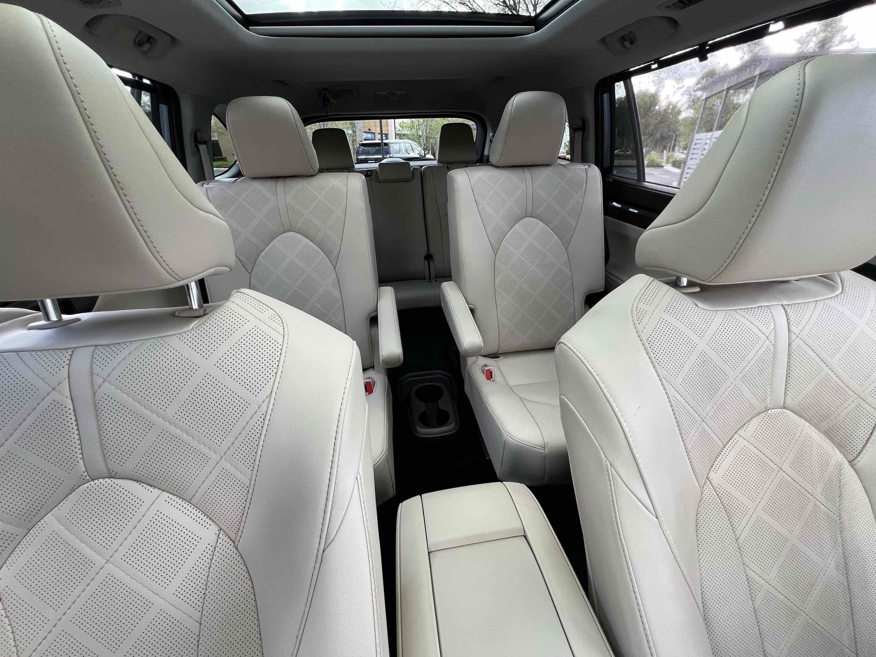 Used 2020 Toyota Highlander Platinum image 42