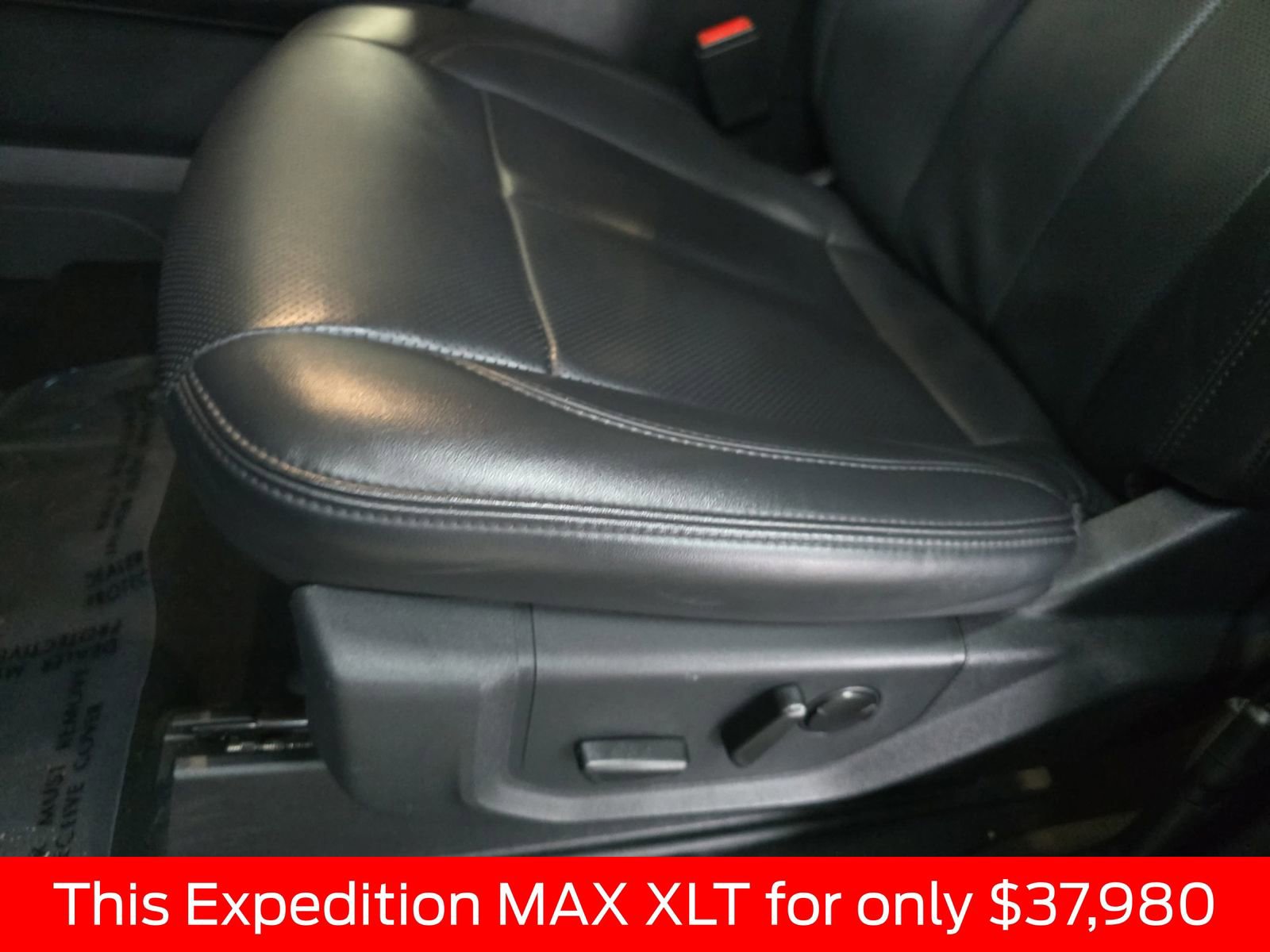 Used 2024 Ford Expedition Max XLT image 40
