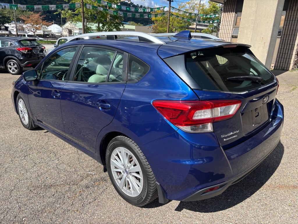 Used 2018 Subaru Impreza 2.0i Premium AWD/4WD image 3