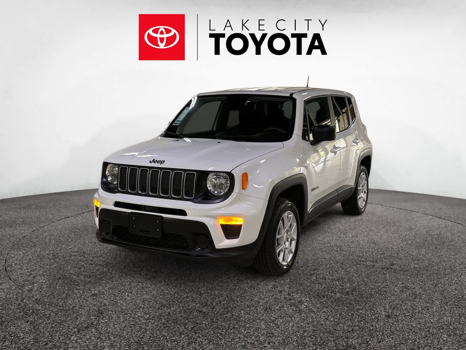 Used 2023 Jeep Renegade Latitude