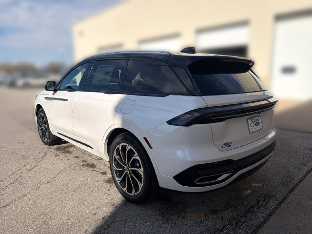 New 2026 Lincoln Nautilus Reserve AWD/4WD image 8