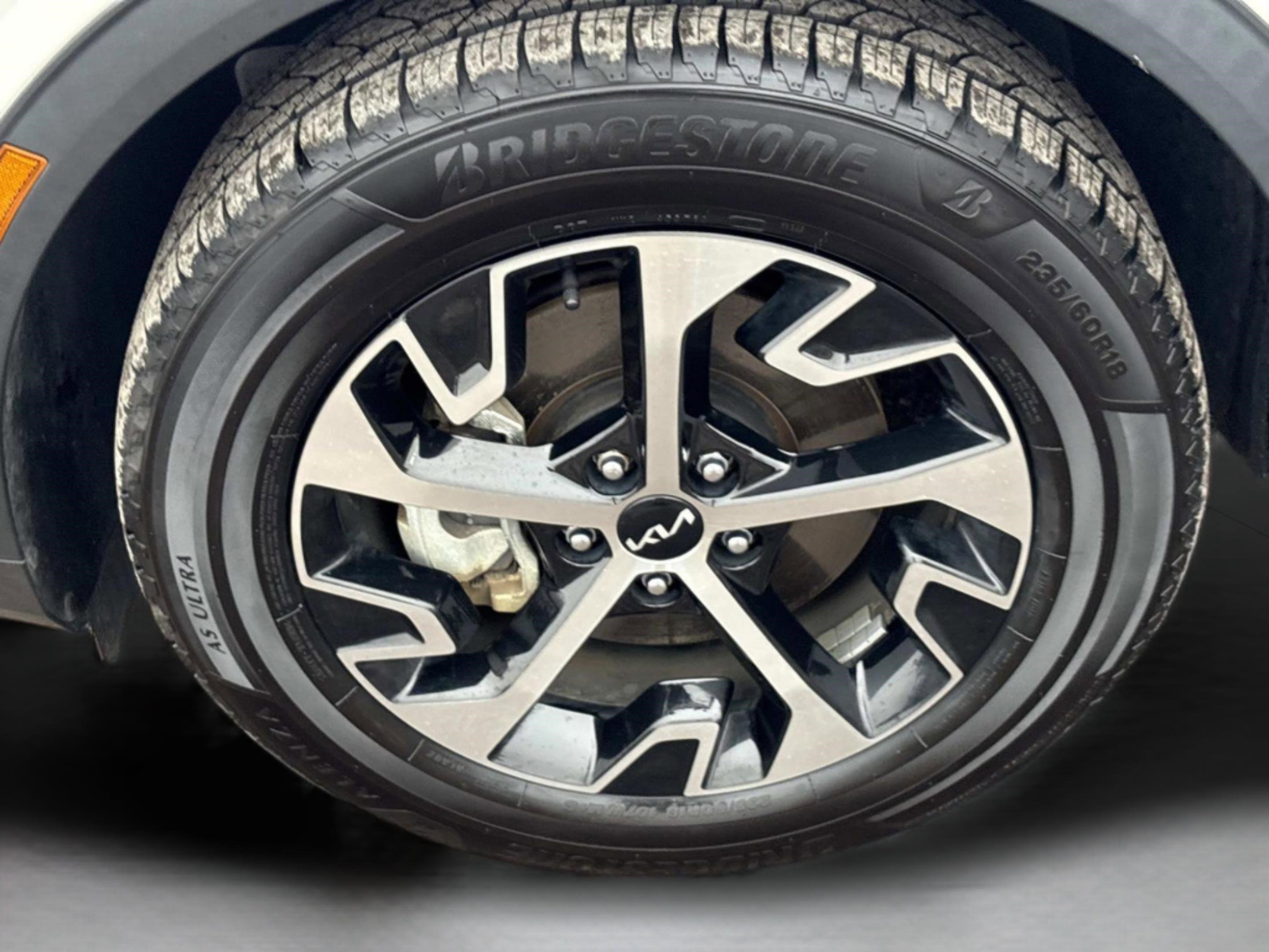 Used 2023 Kia Sportage EX image 10