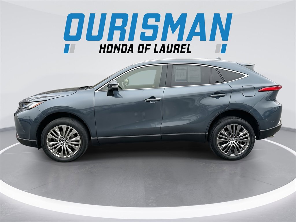 Used 2021 Toyota Venza XLE image 5