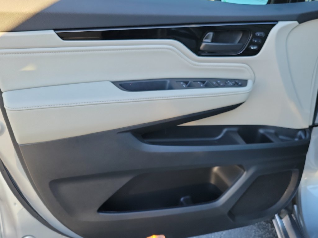 Certified 2026 Honda Odyssey Touring image 24